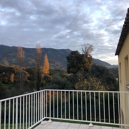 Superbe Appartement Vue Montagne Proximites Grandes Surfaces Poggi Buitenkant foto